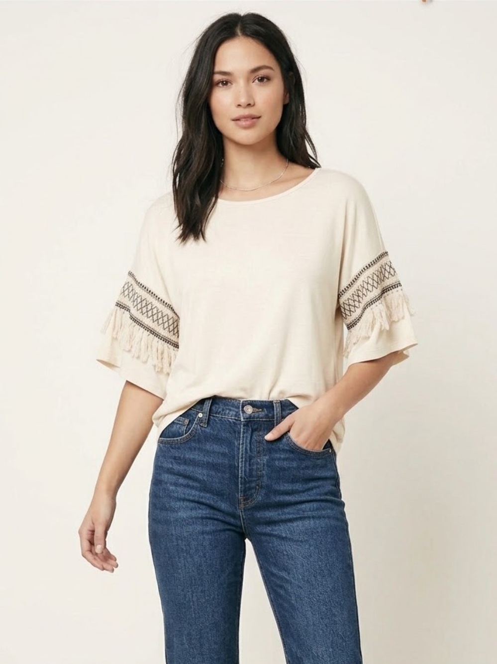 Vince Camuto Women’s Cream Blouse. Flared Sleeves.size M